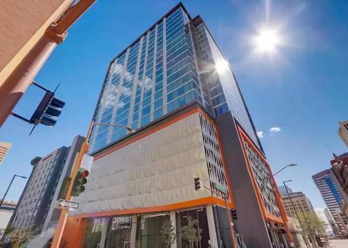 Boulevard Highrise Stu Sky Pool Parking Gym 19 Apartment *