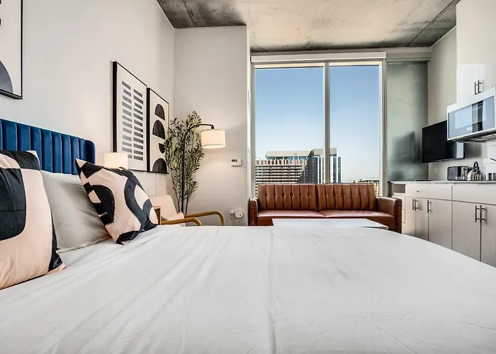 Apartment Boulevard Highrise Stu Sky Pool Parking Gym 19 Phoenix